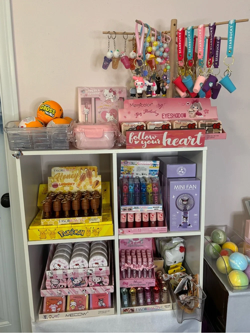 Sanrio and More Surprise 8 items Gift Box